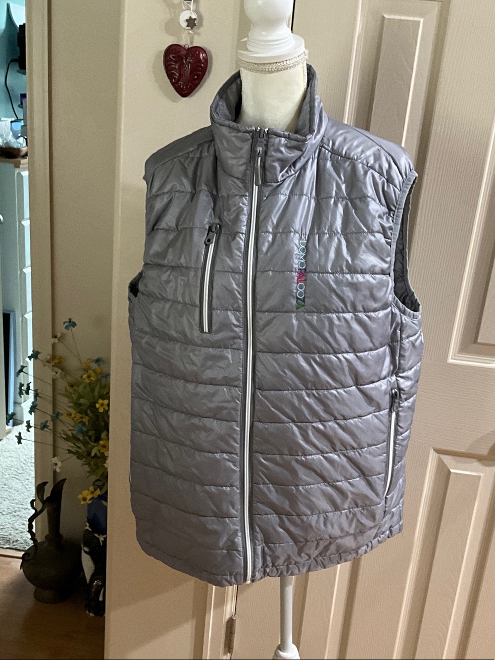 Like new vest